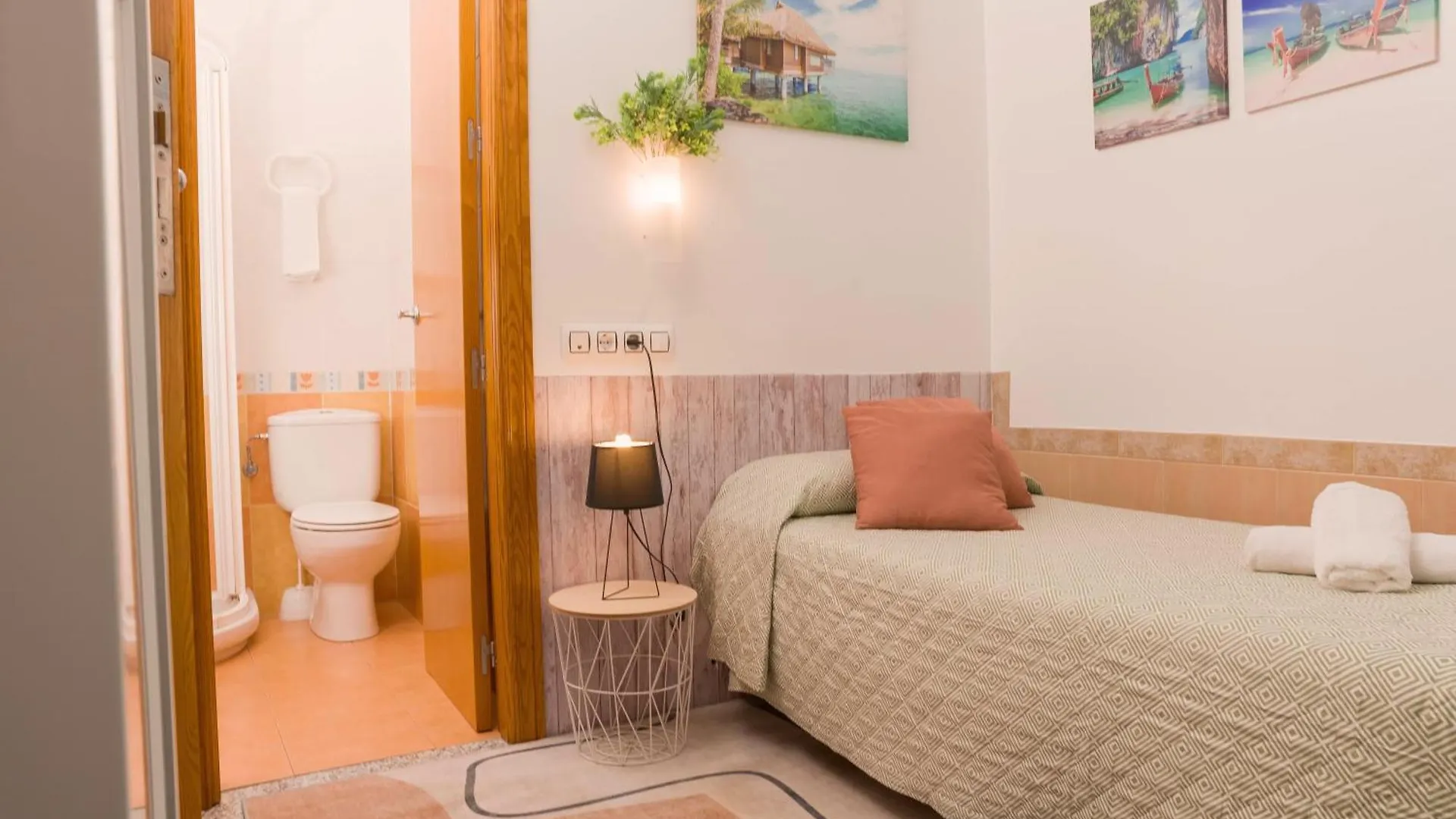 Guest house Alojamiento Aire De Los Alcores El Viso Del Alcor  Spain